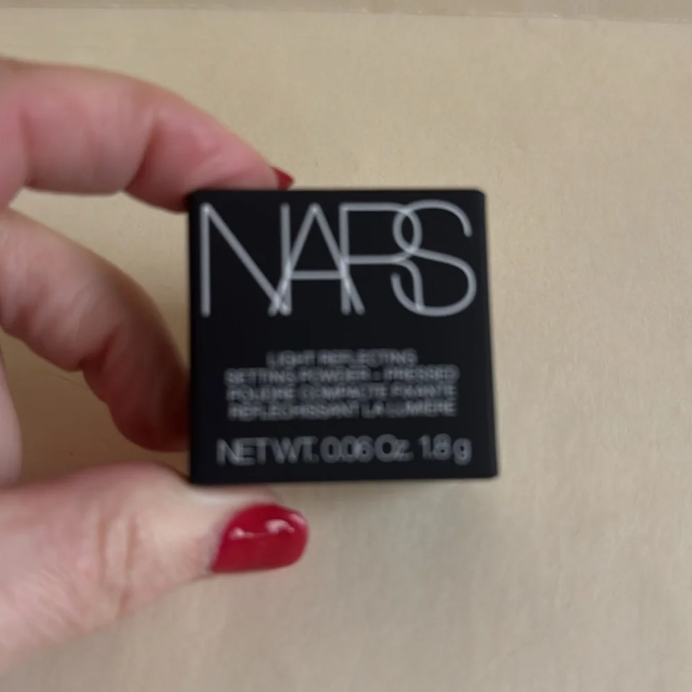 NARS Light Reflecting Pressed Setting Powder Mini Travel 0.04oz NIB Crystal